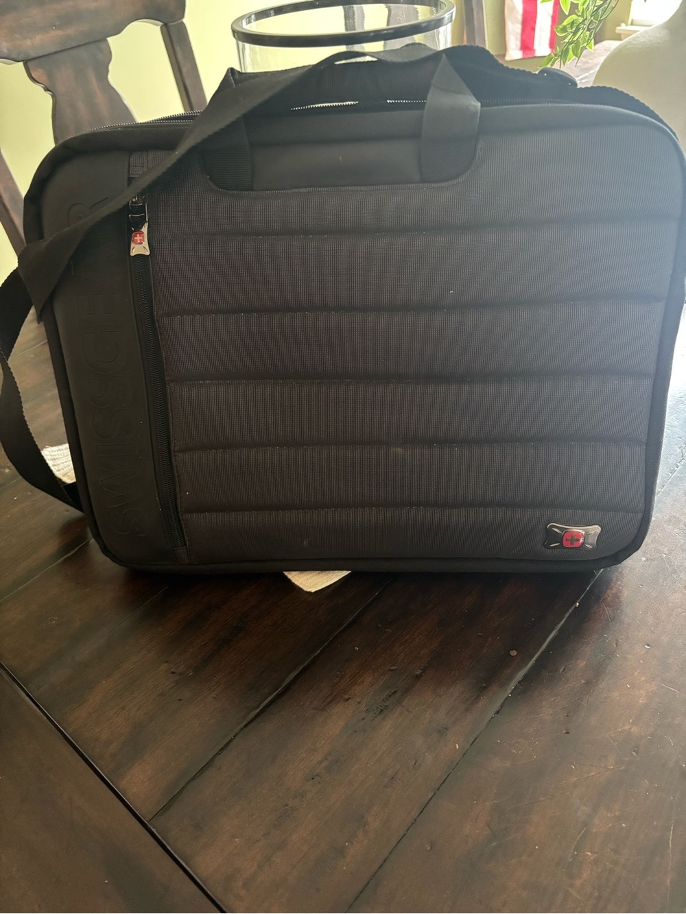 SwissGear Black Padded Laptop Briefcase with Shoulder Strap